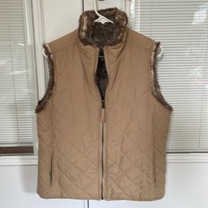 Reversible quilted vest with pockets!  Long shoulder to waist (24”)